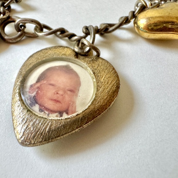 Vintage Charm Bracelet, Locket, Photos - Picture 5 of 11